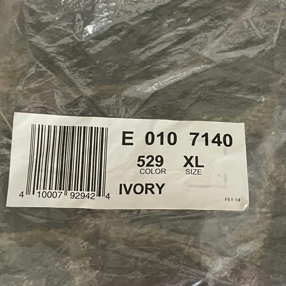 Eddie Bauer Cable Knit Ivory V-Neck Sweater - XL - Picture 7 of 8